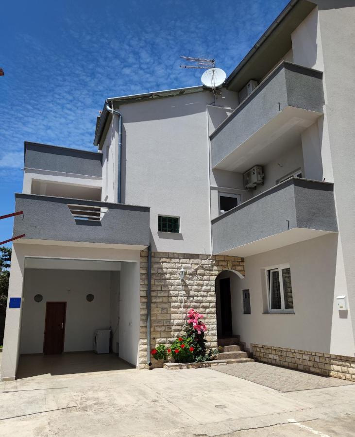 3 * Zadar